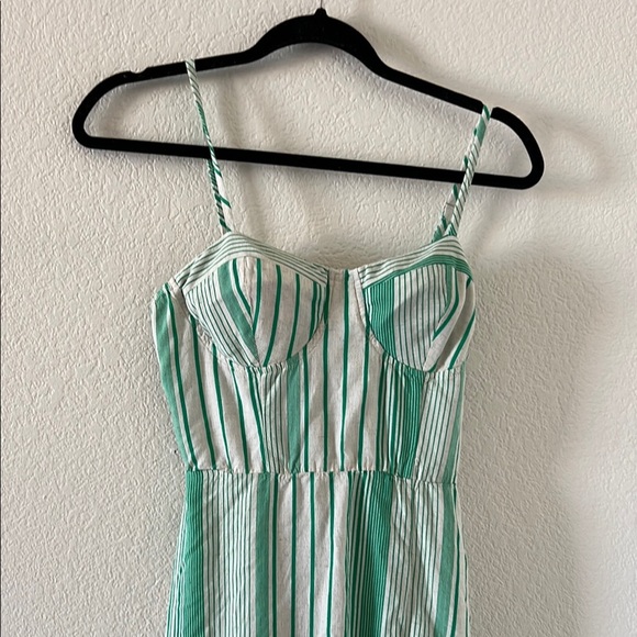 Lily Rose size M Green Striped Dress - Picture 3 of 10
